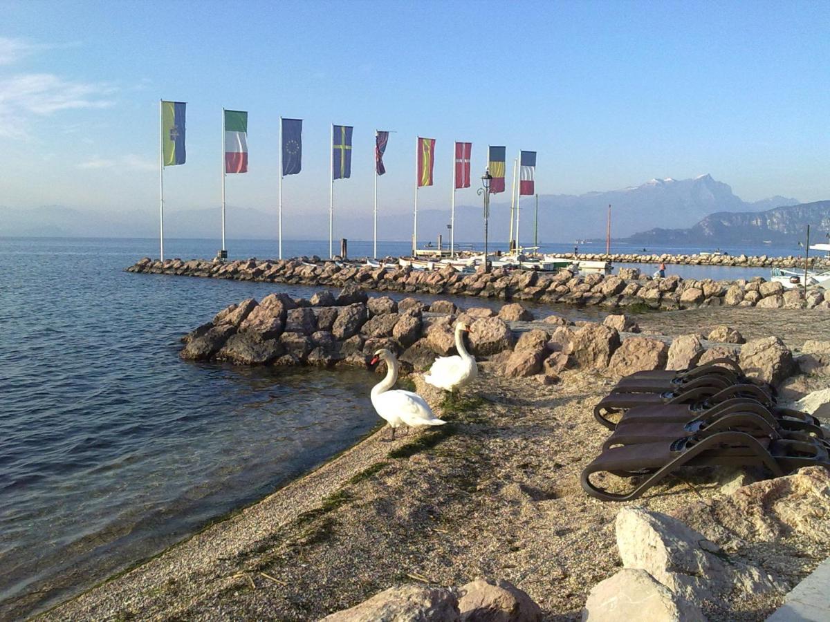 Residenza Al Sogno - On Lake Garda 卡瓦翁贝罗内斯 外观 照片